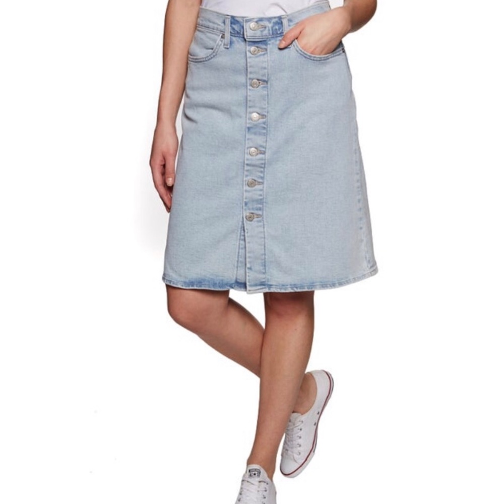 Levi’s Midi Denim skirt